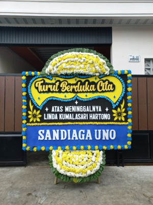 Papan Bunga Duka di Toboko