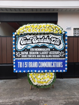 Papan Bunga Duka di Toboko